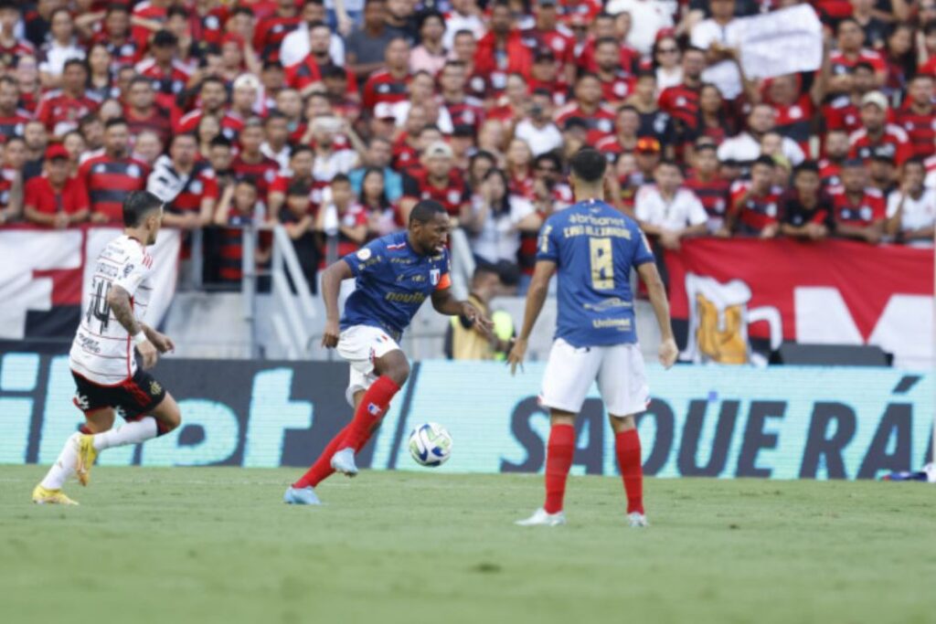 Fortaleza perdeu para o Flamengo por 2 a 0. | Foto: Aurélio Alves/OPovo