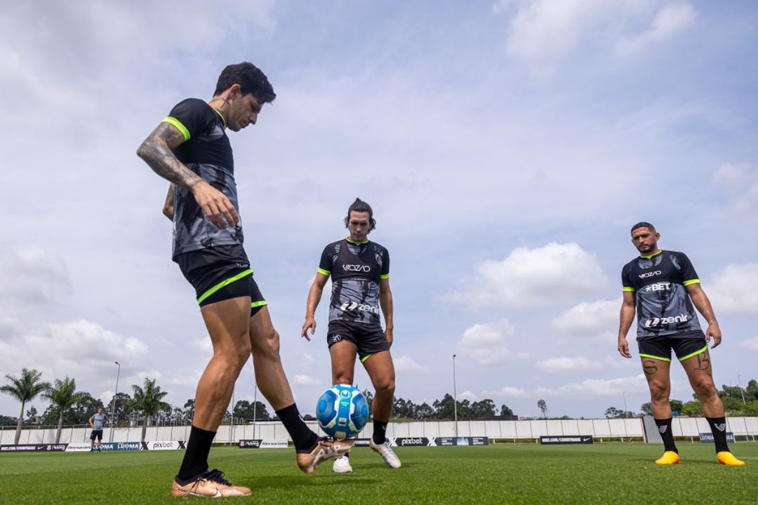 Elenco treinou no CT do Corinthians. | Foto: Felipe Santos